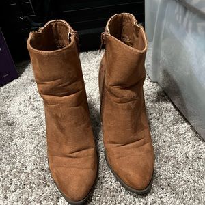 JustFab boots, size 7